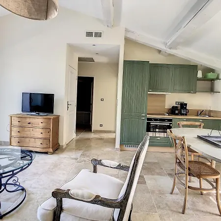 **lovely In The Castle Of La Redorte** Apartment La Redorte
